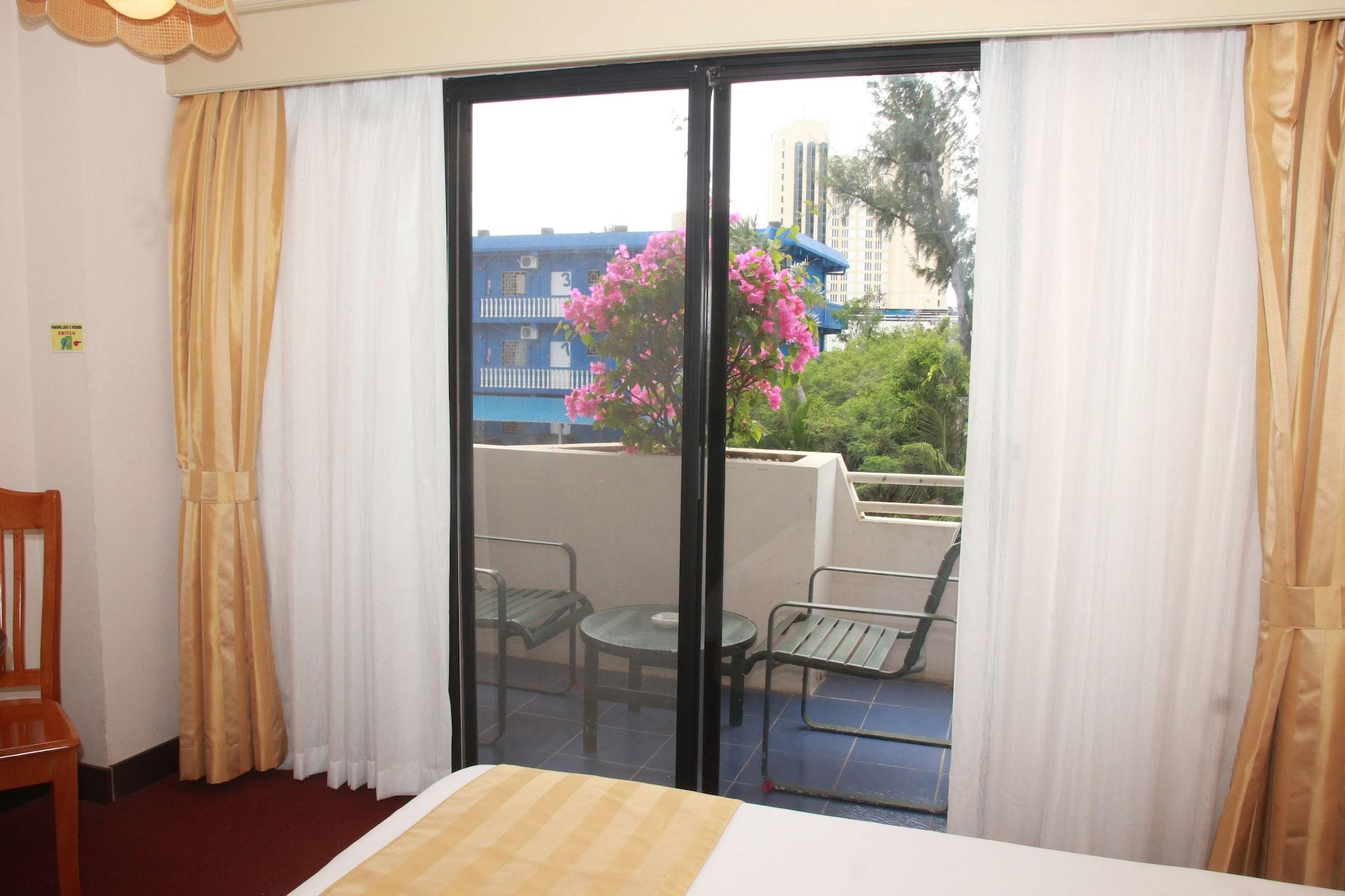 Holiday Saipan Hotel Extérieur photo