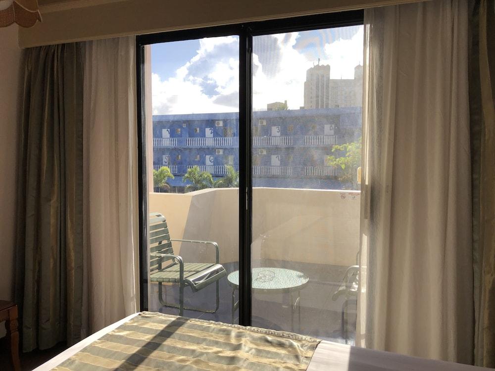 Holiday Saipan Hotel Extérieur photo