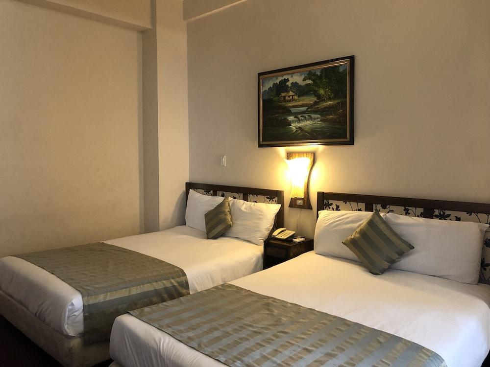 Holiday Saipan Hotel Extérieur photo