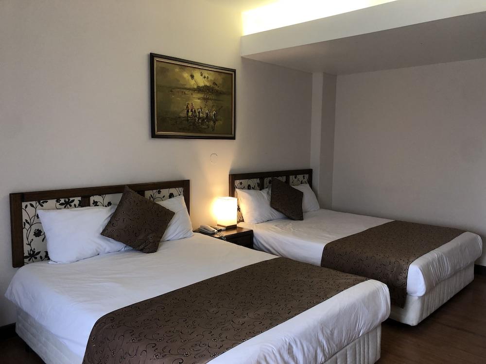 Holiday Saipan Hotel Extérieur photo
