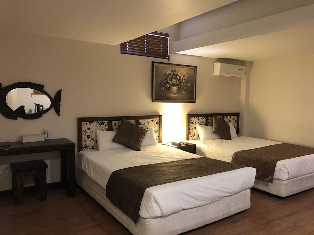 Holiday Saipan Hotel Extérieur photo