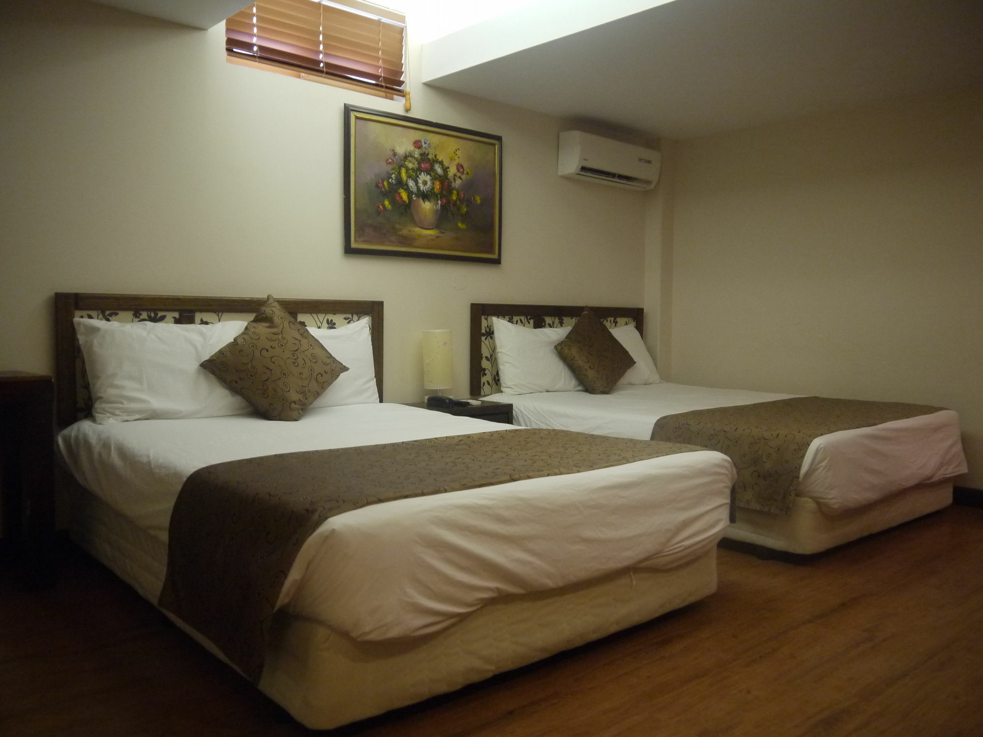 Holiday Saipan Hotel Extérieur photo